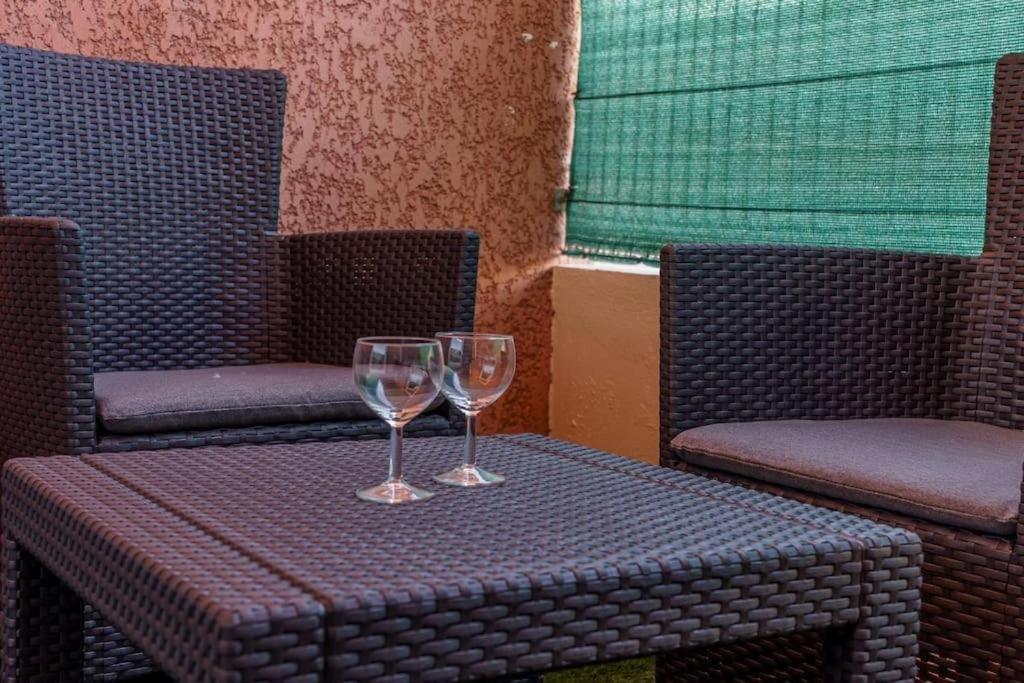 Appartement Climatise Avec Terrasse Tout Equipe A 5Min De La Gare St Charles Marseille Exterior photo